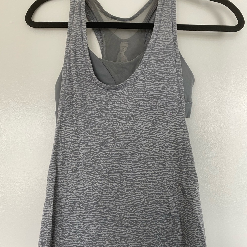 Lululemon tank with built in bra
